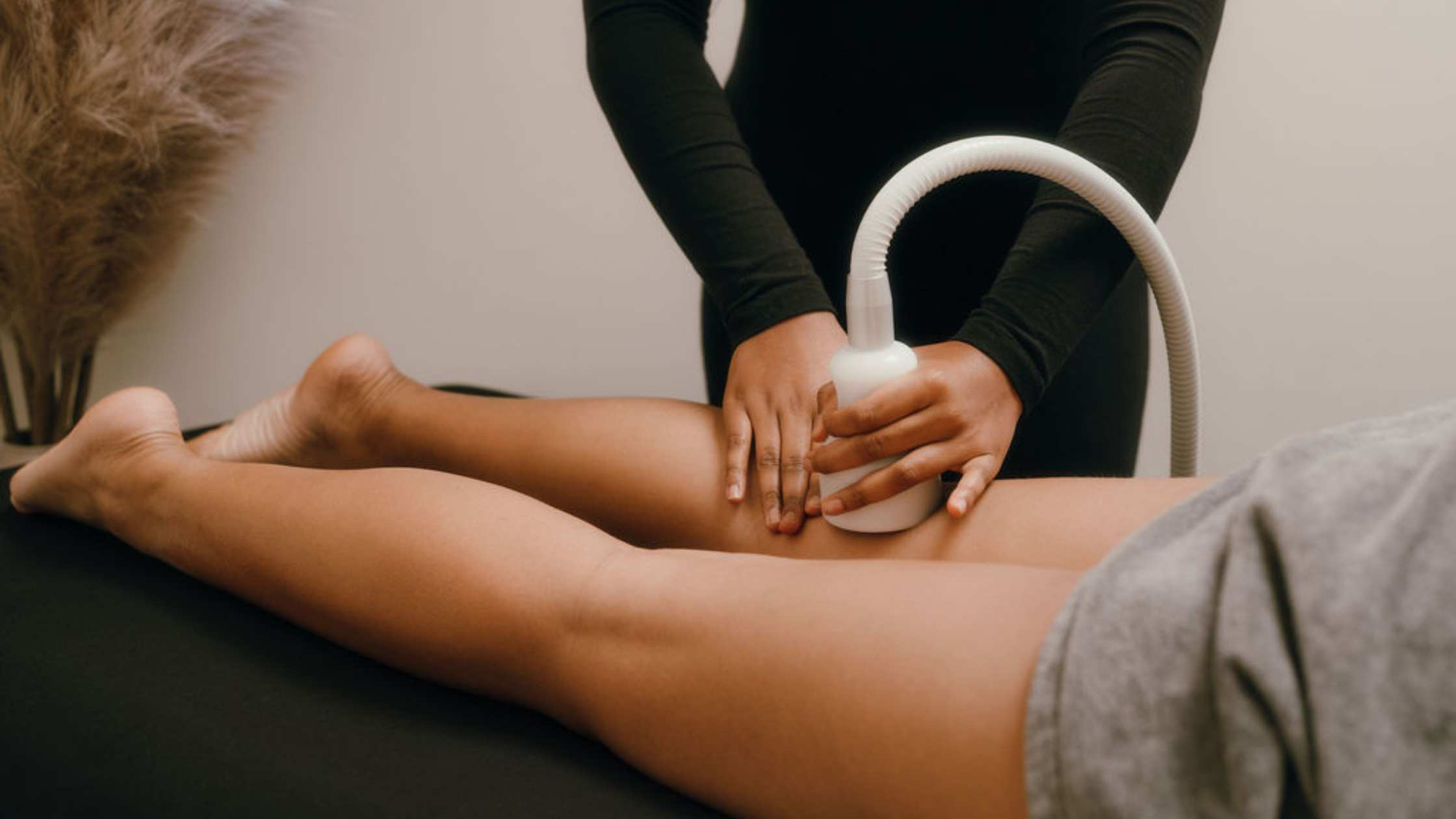 CryoSkin body contouring treatment at WORTHY