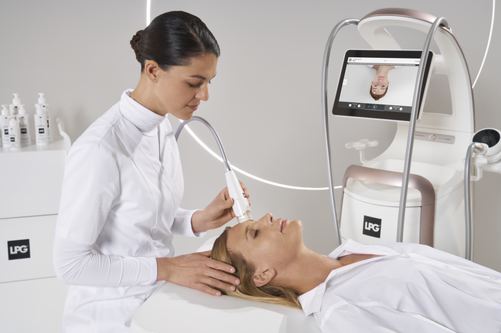 Endermologie® Face treatment at WORTHY Self-Care Studio